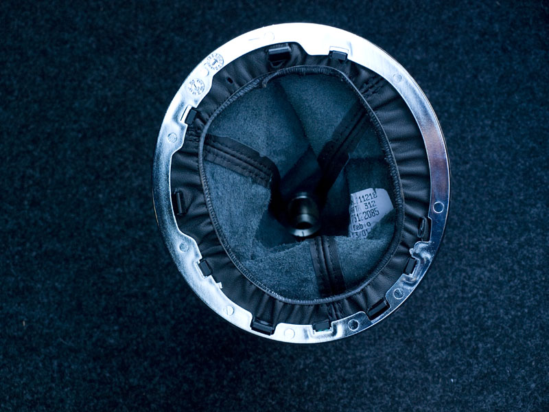 Abarth shift knob install/Stock shift knob